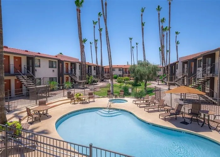 Apartment 130 Fully Furnished, Amenities Galore Scottsdale