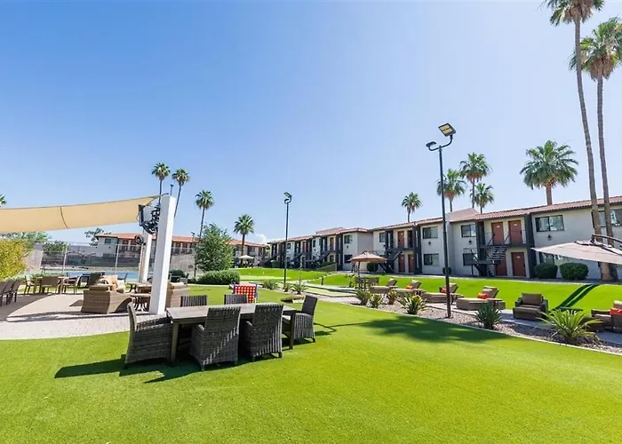 130 Fully Furnished, Amenities Galore * Scottsdale