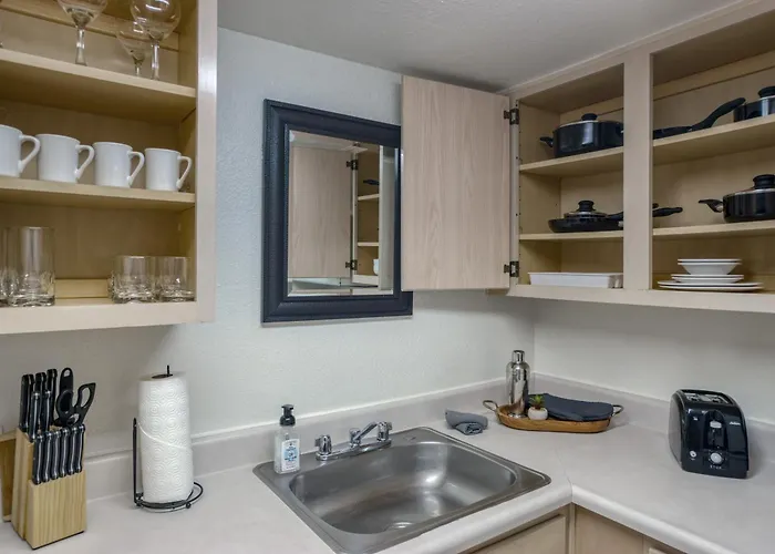 130 Fully Furnished, Amenities Galore *