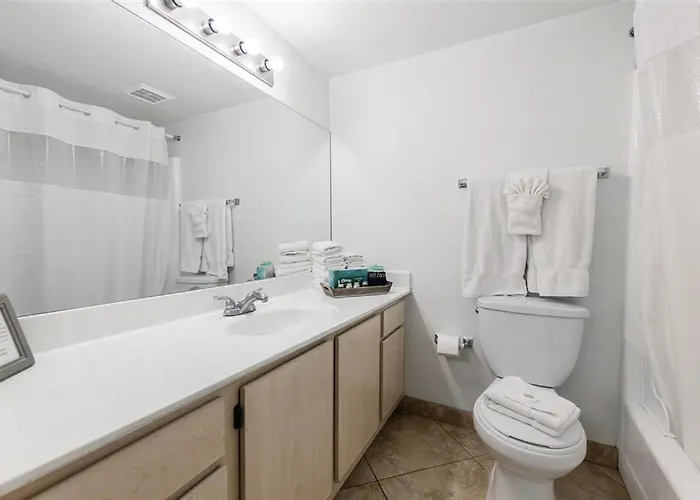 Apartment 130 Fully Furnished, Amenities Galore *