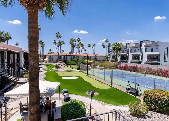 130 Fully Furnished, Amenities Galore Apartment